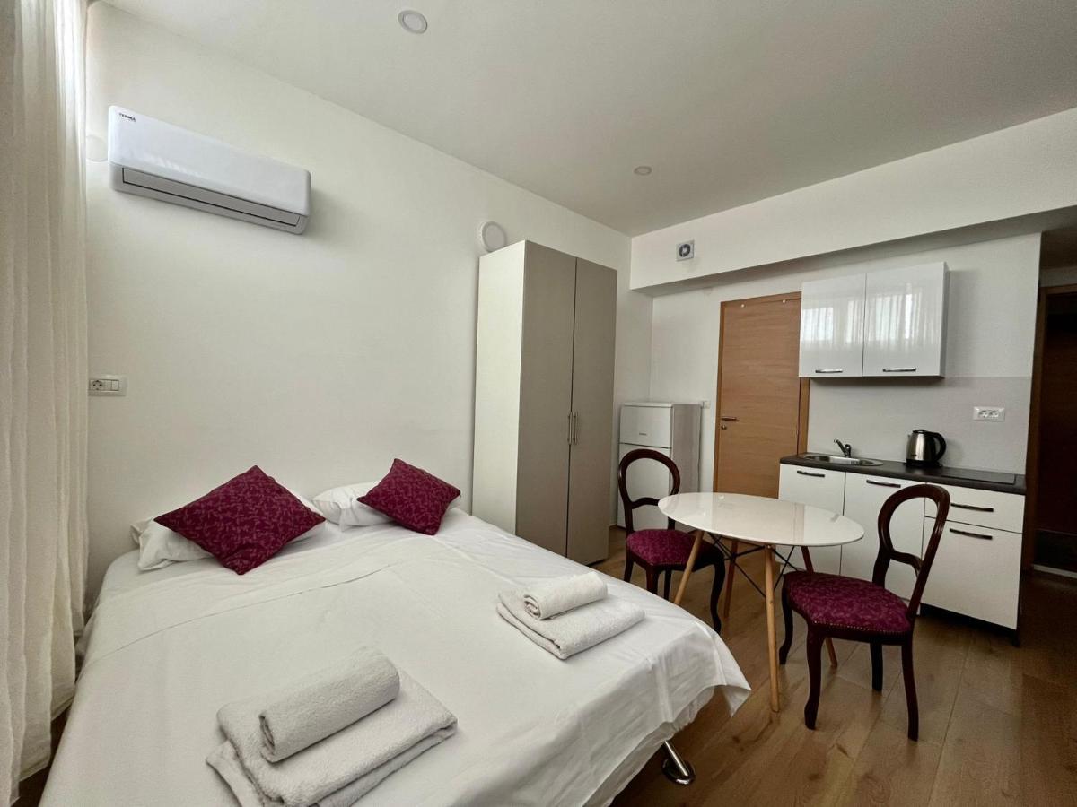 Apartmani ROZA Pula Bagian luar foto